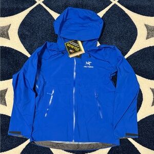 Arc’teryx Beta LT Hardshell Blue Zip Up Men’s Large